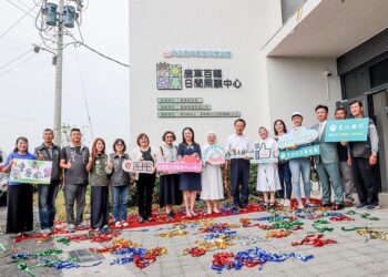 鹿草鄉長照據點+1　百禧日間照顧中心揭牌啟用