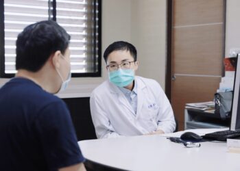 嚴重頭痛造成身心不適 上班族靠兩招緩解惱人偏頭痛