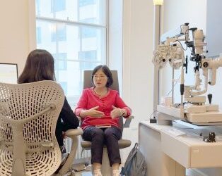 眼科醫師告別眼鏡 賴麗如近視手術後明亮勝往昔