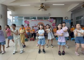 義竹鄉失智據點長輩快閃　傳遞愛與老幼共融正能量