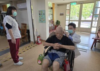 榮家推動中醫床邊診療　讓行動不便住民也能安心就醫