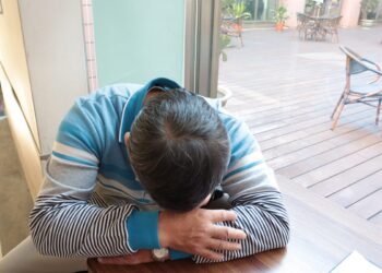 影音/退休後生活不規律疲倦酸痛　經檢查竟是罹患多發性骨髓瘤