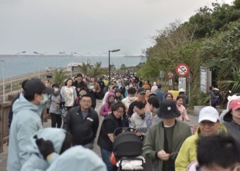 珍惜資源愛地球齊步走  魏嘉彥與鄉親共享健康