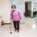 婦人換人工關節併發慢性骨髓炎10年來痛不欲生 接受高壓氧擺脫惡夢