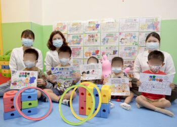 宏仁醫院將「病人安全融入兒童早療課程」 從遊戲彩繪學病安