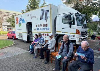 花蓮榮家胸部X光作業 在家篩檢一條龍服務