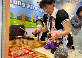 「Taitung樂齡夢想館」溫馨咖啡香 「爺奶咖啡車」展現創新活力