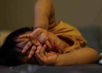 小孩睡不好可能是缺乏維生素D所致？ 補充維生素D「3方法」、時機一次看清！