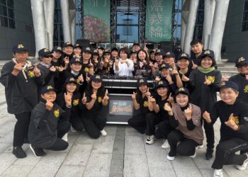 影音/樂齡勇壯城再創新　黃敏惠與200位勇壯族大跳街舞拍MV