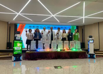 台南市立醫院通過「健康台灣深耕計畫」 智慧醫療打造行動式星級健康服務