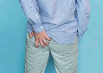 屁股癢不敢抓、尷尬又難受 原來與「這些有關」，醫教「7招」應對肛門搔癢症