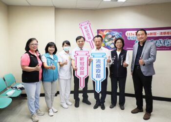 「左流右新」雙重保護 嘉義縣長者接種疫苗送200元禮券