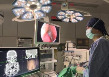 治療慢性鼻竇炎合併鼻息肉 3D立體定位導航手術+生物製劑成新利器