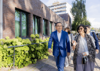 不只照護更是生活 侯友宜參訪荷蘭霍格威村 為新北長照3.0尋找新方向