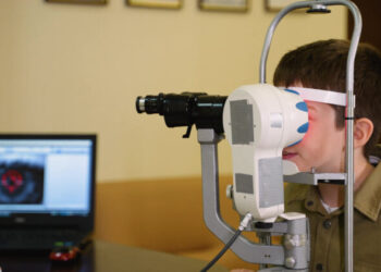 開學後視力拉警報？掌握「6大關鍵」守護兒童遠視儲備量！