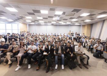 醫師也要搞行銷短影音? 白袍人生高峰會百位醫師成功解鎖