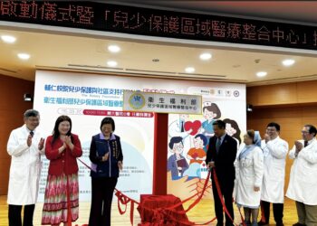 守護新北未來！輔大醫院「兒少保護計畫」串聯 37 處小衛星 將醫療愛心植入社區
